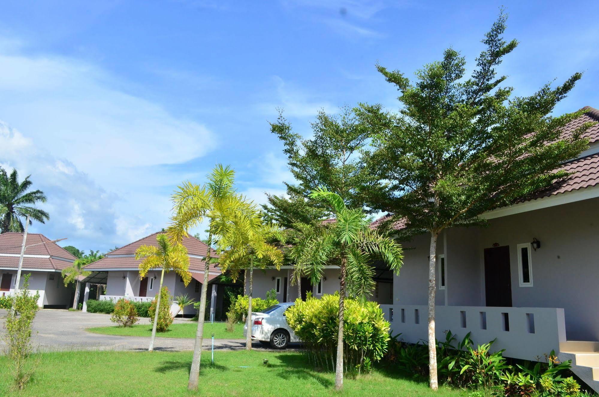 Baansuan Rimnam Resort Krabi Exterior photo